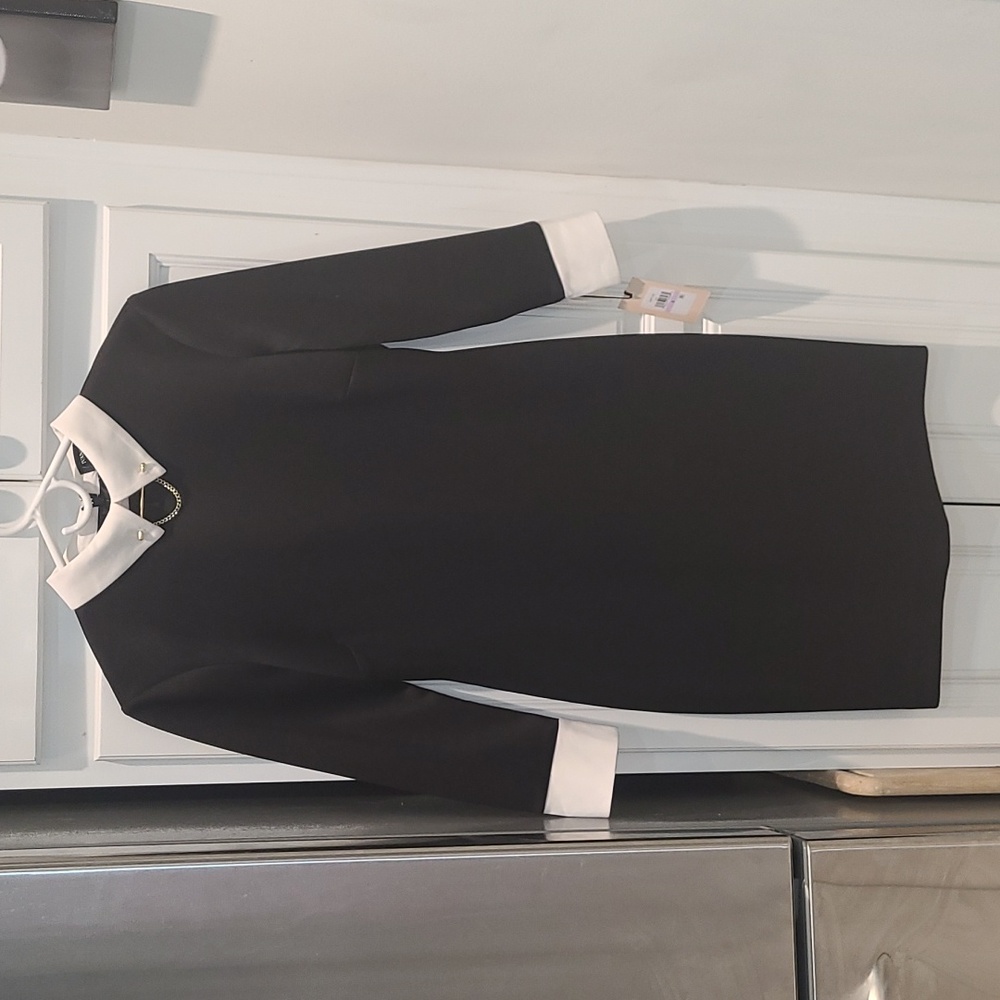 IVANKA TRUMP FITTED BLACK DRESS